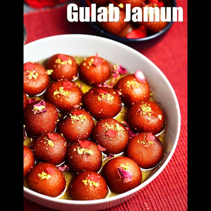 Albóndigas de leche empapadas en almíbar de azúcar | Gulab Jamun Recipe (Deep-fried milk dumplings soaked in sugar syrup) -