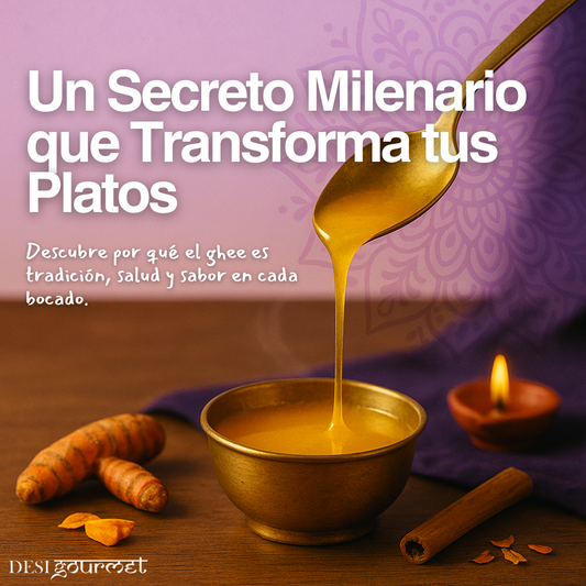 Ghee indio derramado en cuenco de latón, oro líquido de Desi Gourmet