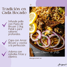 Cargar imagen en el visor de la galería, Discover Classic Chicken Biryani made with Patak&#39;s Biryani Paste. Deep flavors, layered rice, and garnished with fried onions and cilantro. Get the best biryani recipes at Desi Gourmet.Tradición en Cada Bocado  Infunde pollo con Pasta de Biryani 2.3kg Patak&#39;s para sabores profundos. Capa con Arroz Biryani y cocina a la perfección. Adorna con cebollas fritas y cilantro. Biryani Clásico de Pollo