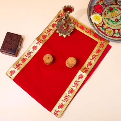 Pooja Aasan (alfombra) en terciopelo | Pooja Velvet Aasan (Pooja Mat) 3*4 inch in size