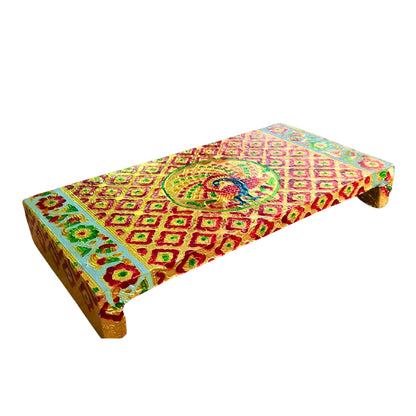 Chowki de madera para puja con forma de rectángulo dorado | Golden Rectangle Wooden Chowki for Pooja
