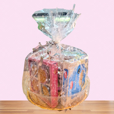 Cesta de regalo con productos | Colourful Fancy Gift Basket