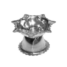 Cargar imagen en el visor de la galería, Diya (lámpara) Acero Inoxidable| 7-face Diya Stainless Steel