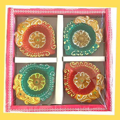 Diya (lámpara) de arcilla | Pooja Decorated Diwali Mitti Diya set of 4pcs.