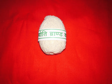 सफेद धागे की मोली